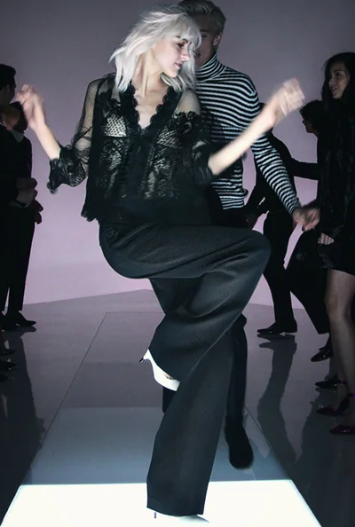 Look 15